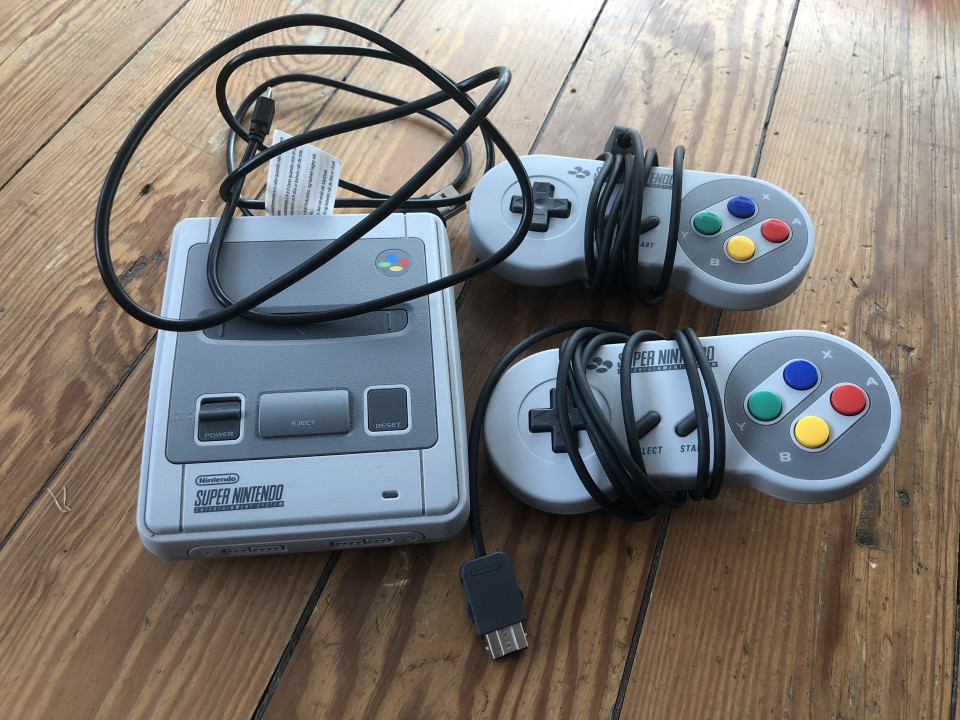 Image article Super Nes Mini en parfait état (sans la boite d'origine)