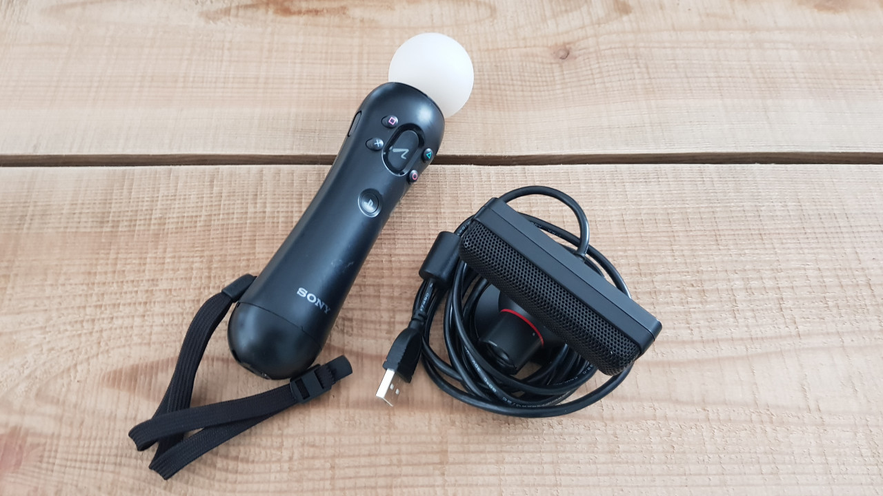 Image article Manette move + camera