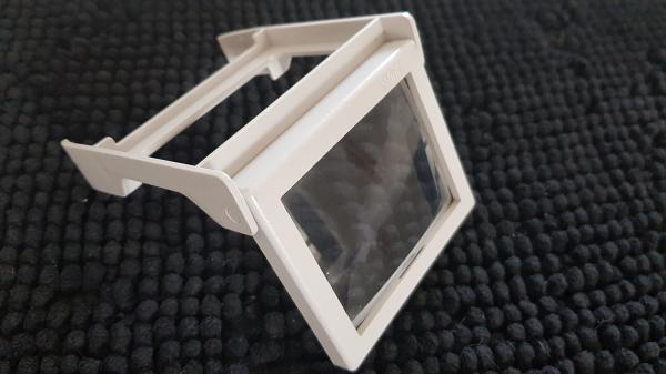 Image article Lampe et loupe GB