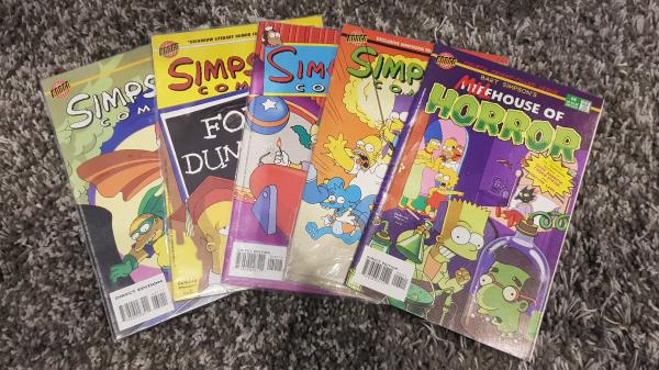 Image article Lot de 5 comics simpsons 1997
