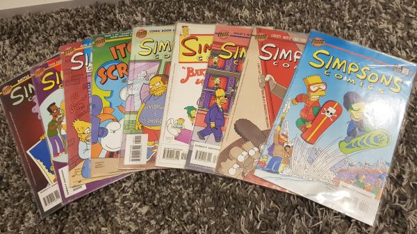 Image article Lot de 9 comics simpsons 1997