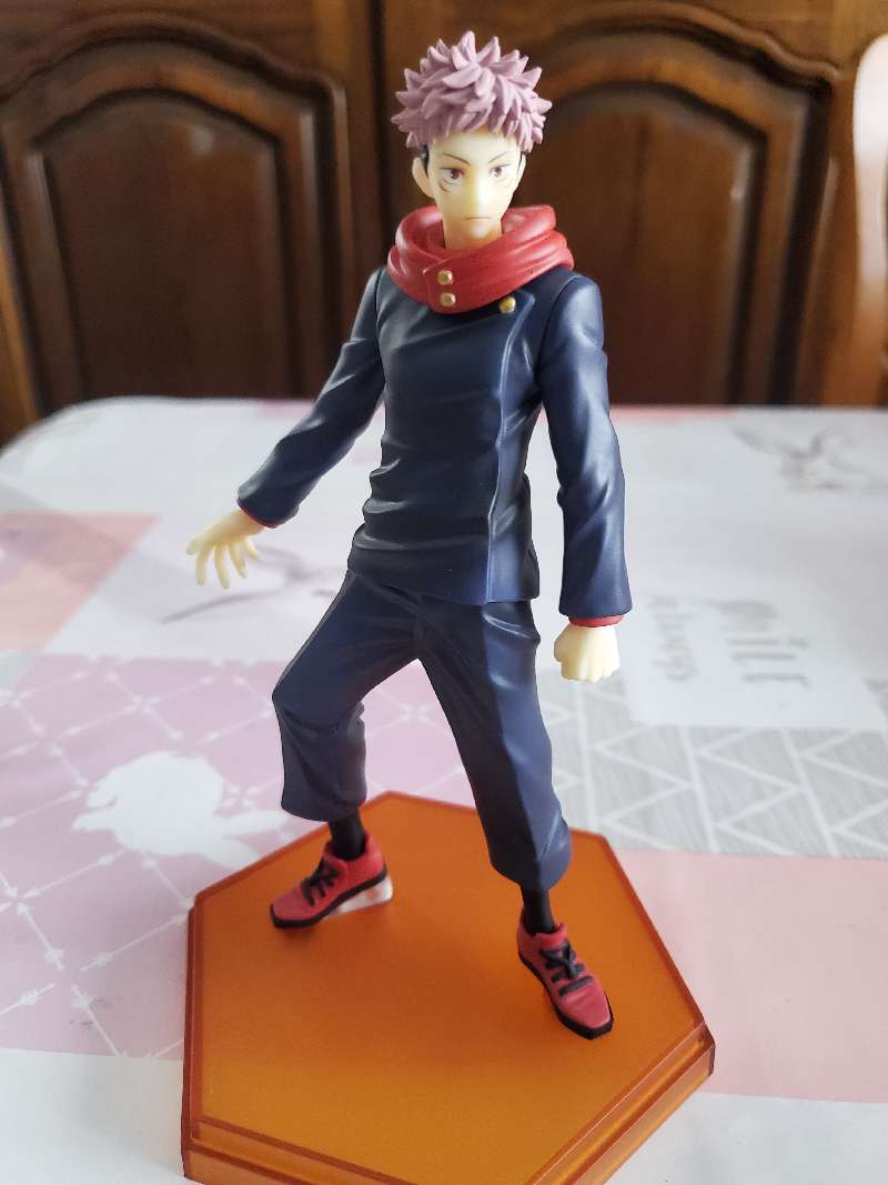 figurine jujutsu kaisen yuji