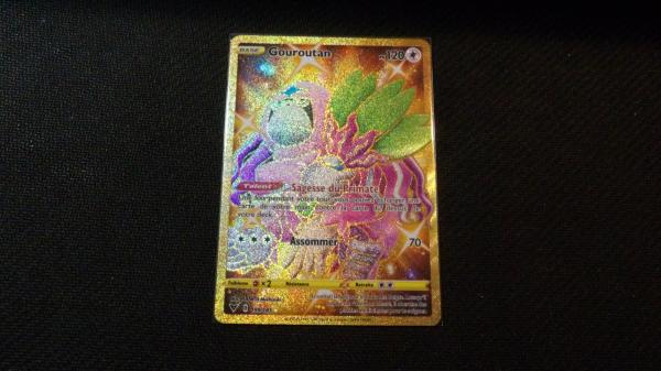 Image article Carte pokémon Gouroutan shiny 199/185 Gold secrète Voltage éclatant