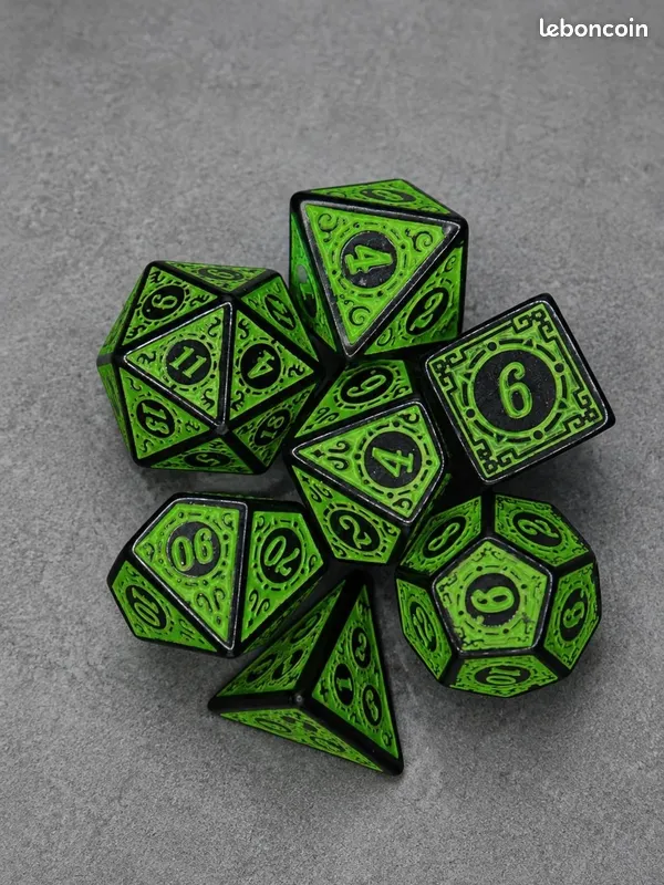 Set de dés vintage vert