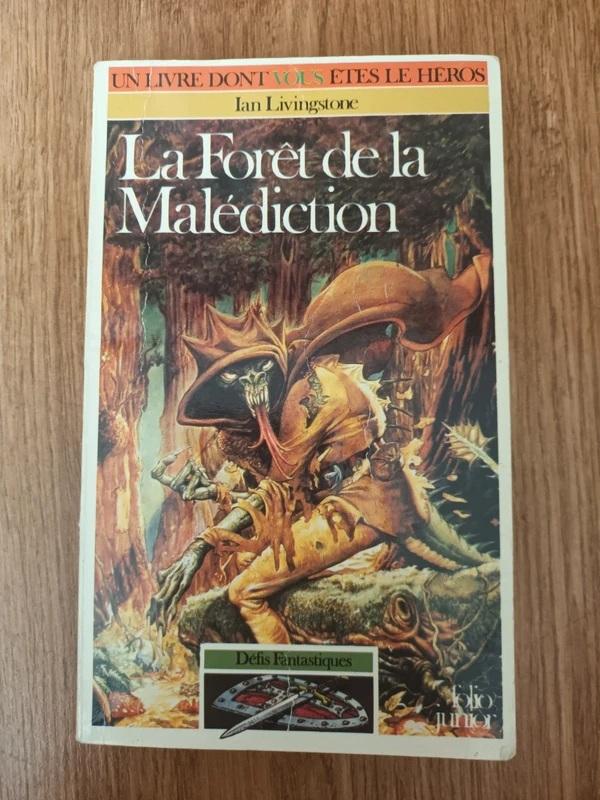 La Forêt de la Malédiction Collection Un Livre Dont VOUS Êtes Le Héros