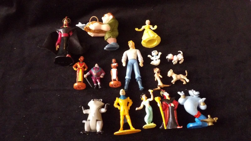 Lot de figurines & jouets Disney en vrac