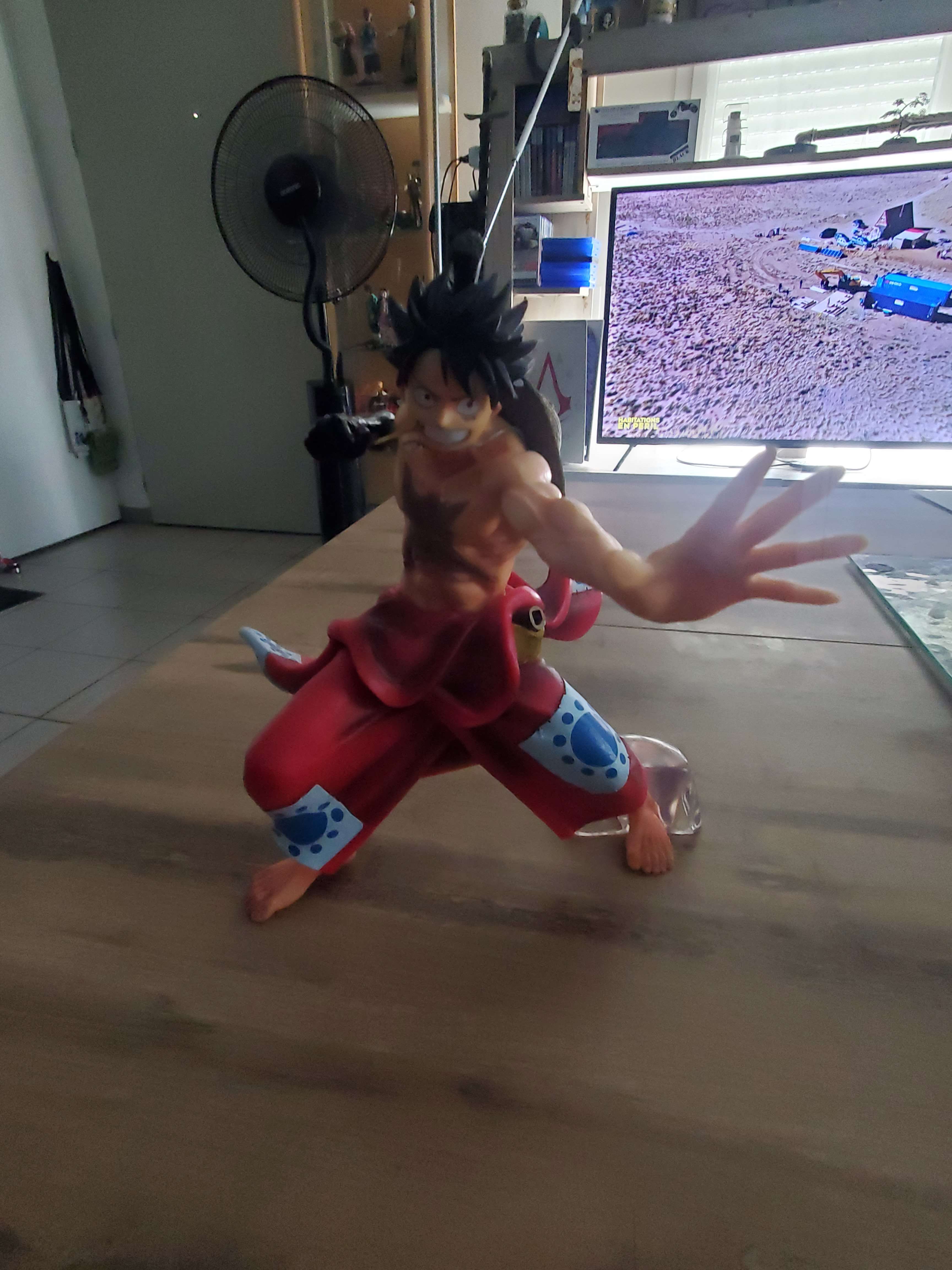 figurine one piece monkey.d.luffy  figuart  zéro