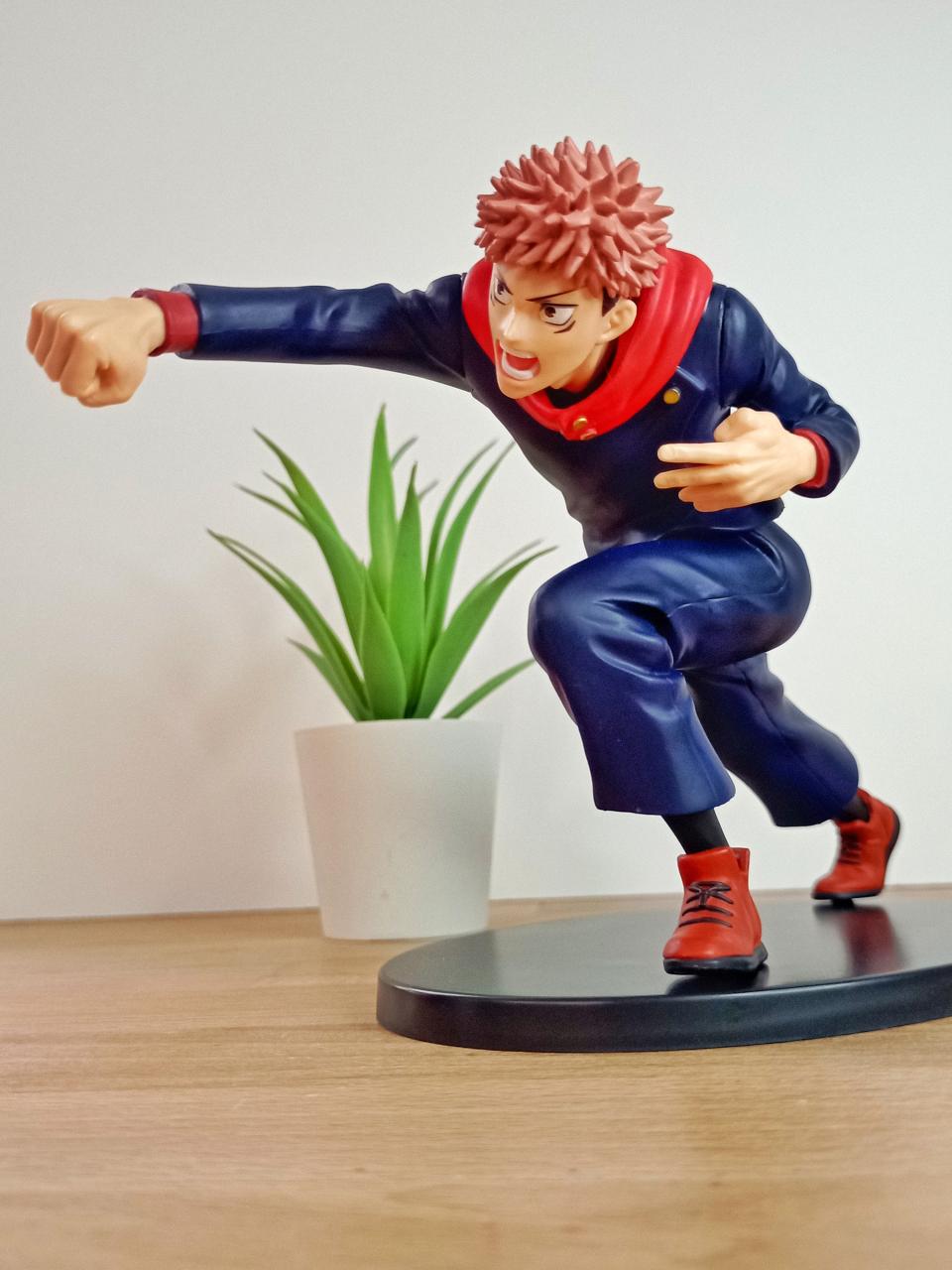 Figurine de Yuji Itadori coup de poing – Jujustu kaisen Bandai