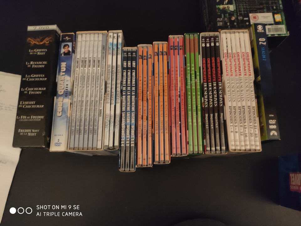 Image article Lot de DVD Séries.